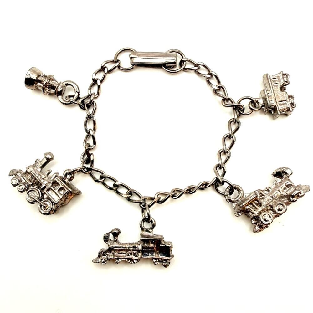 Vintage 3D Train 5 Charm Bracelet Silver Tone Chunky Heavy Retro 5.5"